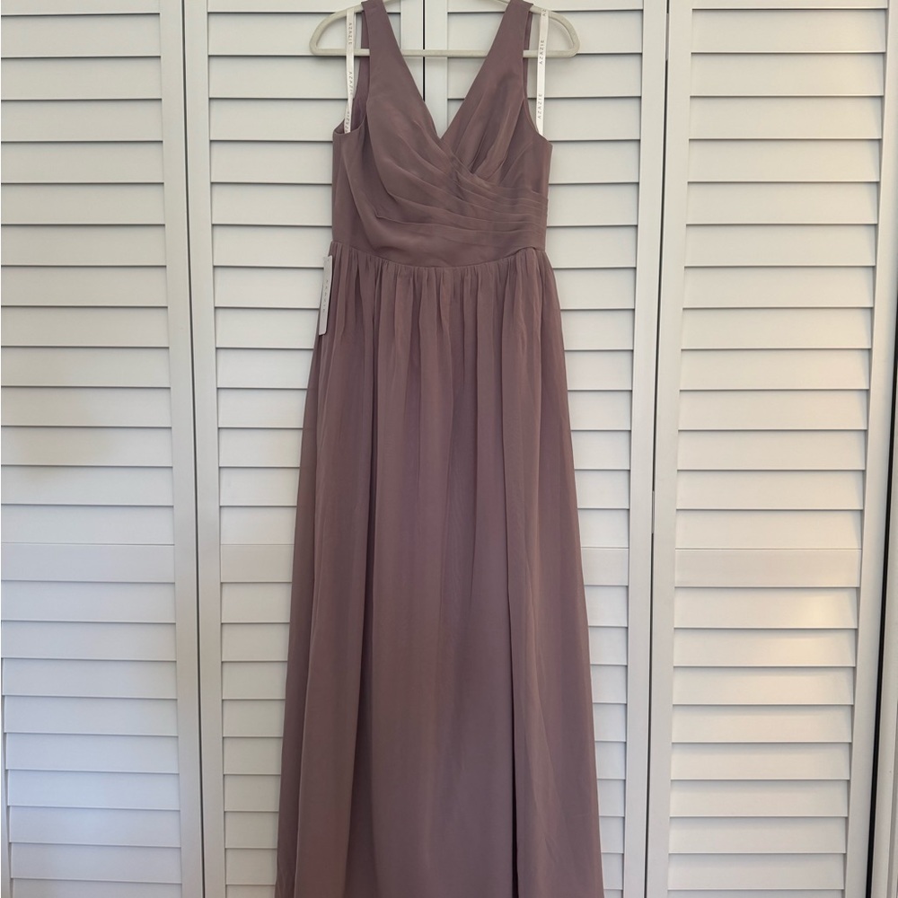 Azazie A-Line V-Neck Pleated Chiffon “Keyla” dress in Dusk Size A12 NWT